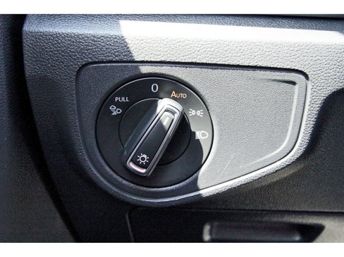 Used 2023 Volkswagen Atlas Cross Sport SE image 17