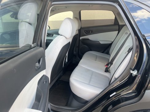 Used 2023 Hyundai Kona SEL image 15