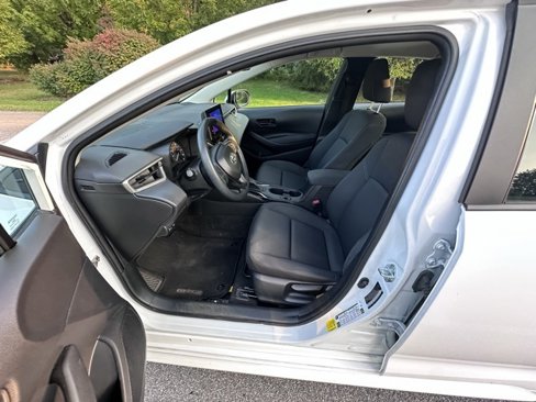 Used 2024 Toyota Corolla LE image 12