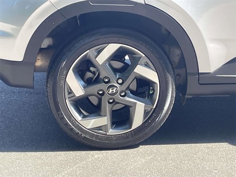 Certified 2023 Hyundai Venue SEL image 8