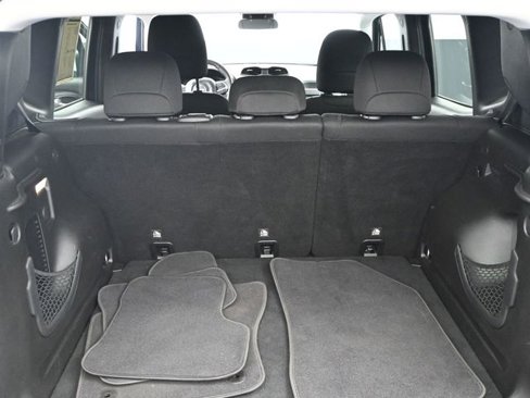 Used 2020 Jeep Renegade Latitude image 14