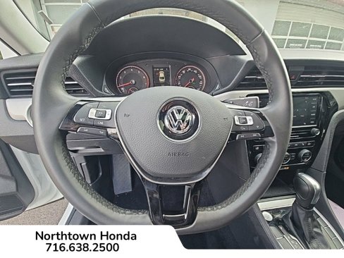 Used 2022 Volkswagen Passat 2.0T SE image 13