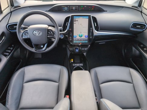 Used 2021 Toyota Prius L Eco image 21
