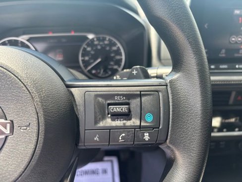 Used 2024 Nissan Rogue SV image 20