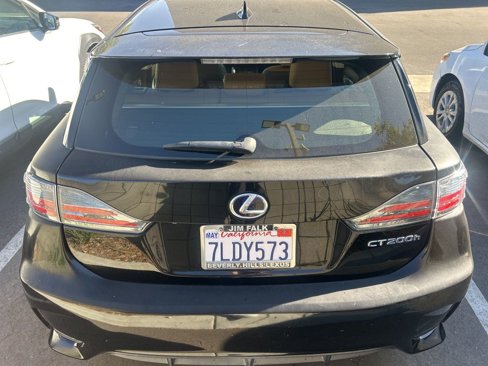 Used 2015 Lexus CT 200h image 8