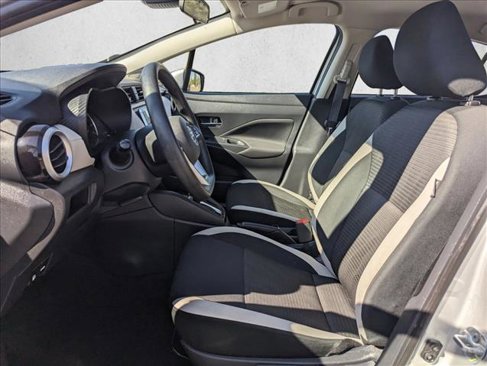Used 2021 Nissan Versa SV image 16