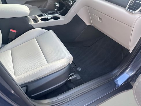 Used 2020 Kia Sportage EX image 15