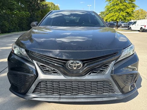 Used 2021 Toyota Camry SE image 8