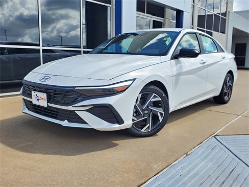 New 2025 Hyundai Elantra Sport image 27