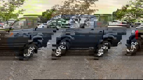 Used 2019 Nissan Frontier SV image 6