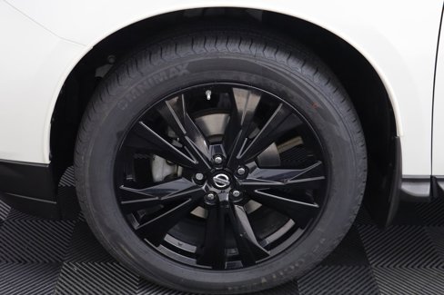 Used 2018 Nissan Pathfinder SL w/ Midnight Edition Package image 40