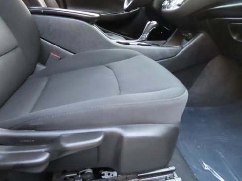 Used 2020 Chevrolet Malibu RS image 32