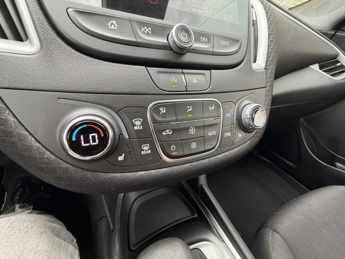 Used 2023 Chevrolet Malibu LT image 27