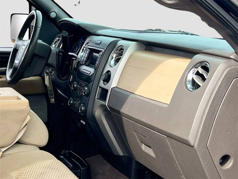 Used 2014 Ford F150 XLT w/ XLT Chrome Package image 25