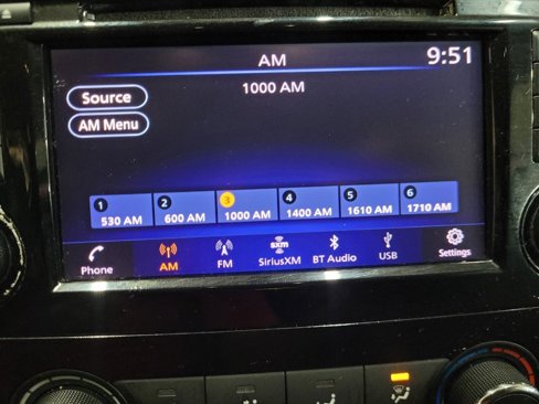 Used 2018 Nissan Rogue S image 25
