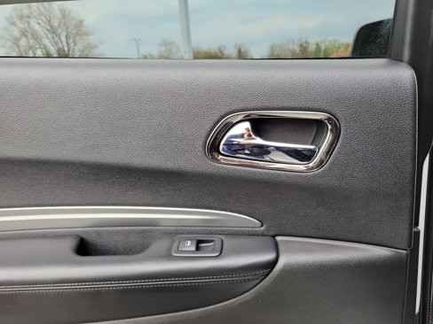 Used 2018 Dodge Durango GT image 12