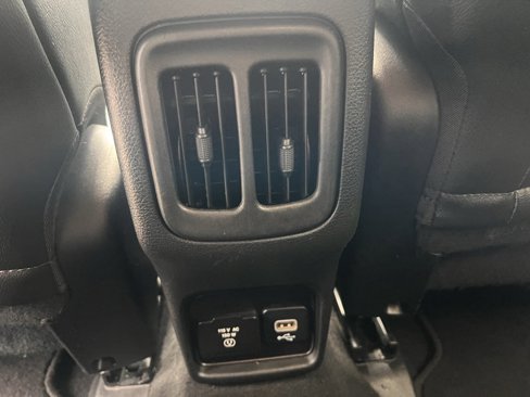 Used 2021 Jeep Compass Limited image 33