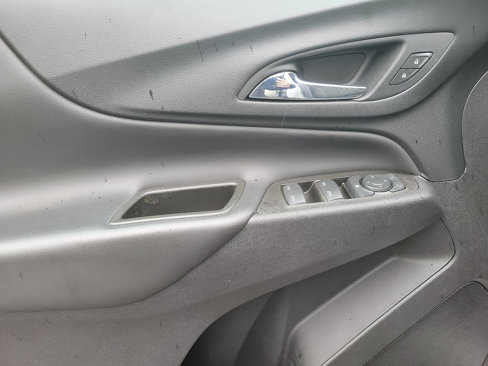 Used 2021 Chevrolet Equinox LT image 12