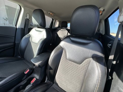 Used 2018 Jeep Compass Latitude w/ Popular Equipment Group image 13