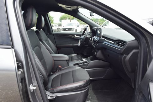 New 2025 Ford Escape ST-Line w/ Equipment Group 301A image 23
