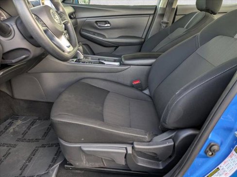 Used 2023 Nissan Sentra SV image 10
