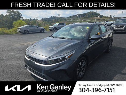 Certified 2022 Kia Forte LXS image 1