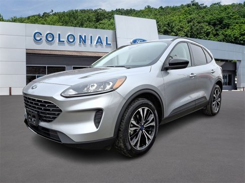 Certified 2022 Ford Escape SE w/ SE Sport Appearance Package image 3