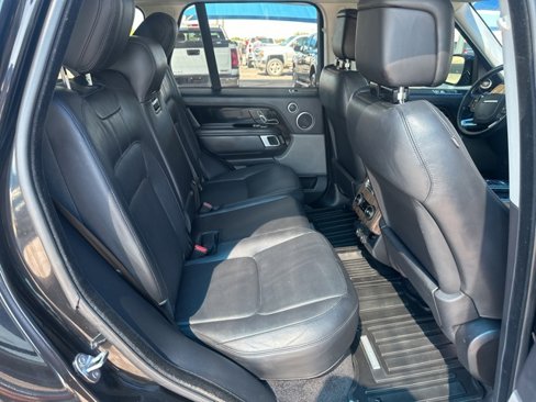 Used 2018 Land Rover Range Rover HSE image 9