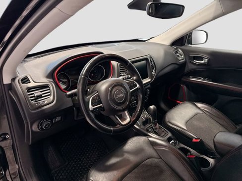 Used 2020 Jeep Compass Trailhawk image 10