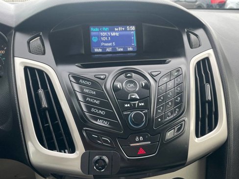 Used 2014 Ford Focus SE image 21