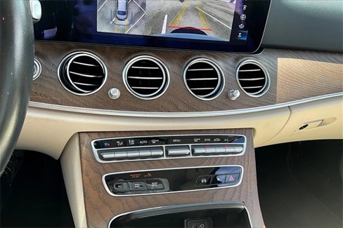 Used 2021 Mercedes-Benz E 350 4MATIC Sedan w/ Premium Package image 15