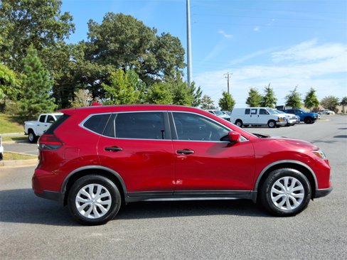 Used 2017 Nissan Rogue S image 4