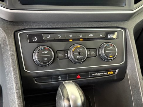 Used 2021 Volkswagen Atlas SE image 29