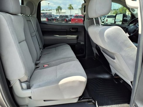 Used 2013 Toyota Tundra 4x4 CrewMax image 15