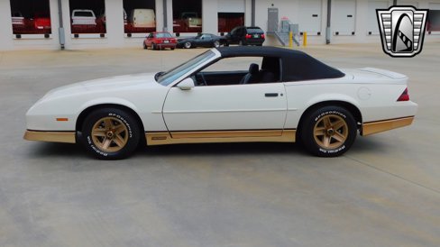 Used 1988 Chevrolet Camaro LT image 25