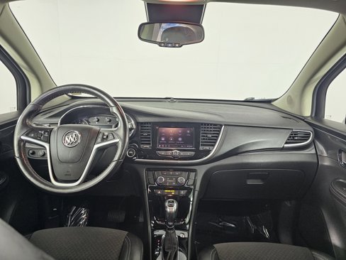 Used 2021 Buick Encore Preferred image 25