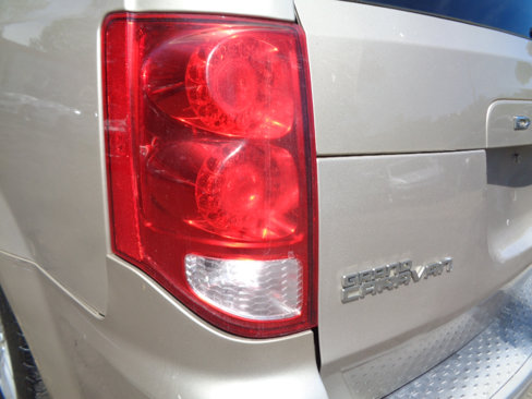 Used 2013 Dodge Grand Caravan SXT image 12