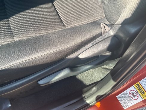Used 2015 Toyota RAV4 LE image 46
