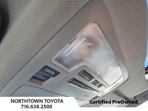 Used 2016 Toyota Highlander XLE image 26