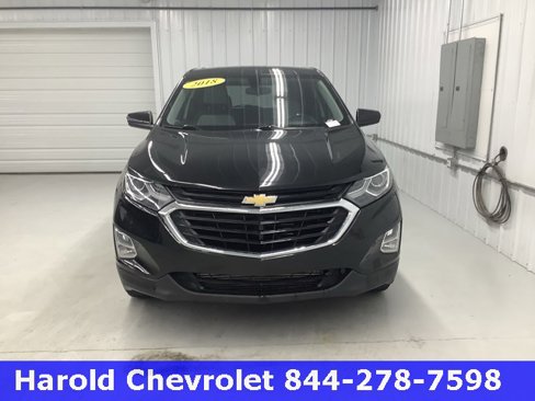 Used 2018 Chevrolet Equinox LT image 2