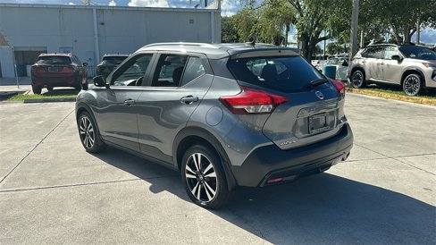 Used 2019 Nissan Kicks SV image 5