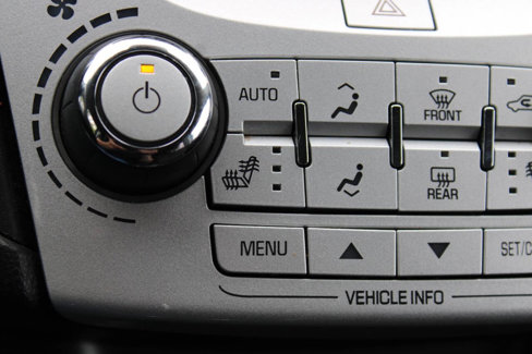 Used 2016 Chevrolet Equinox LT w/ Convenience Package image 40