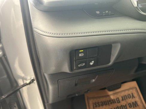 Used 2022 Toyota Highlander Limited image 5
