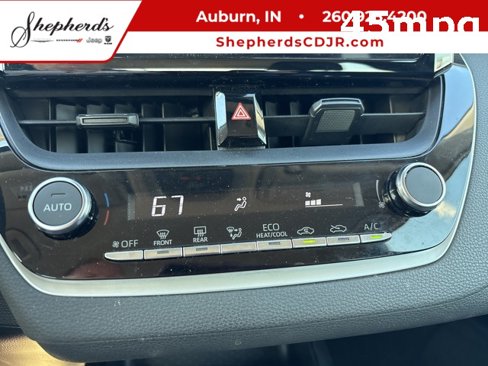 Used 2024 Toyota Corolla LE image 12