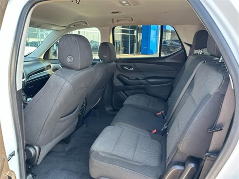 Used 2021 Chevrolet Traverse LS image 11