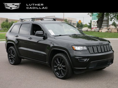 Used 2018 Jeep Grand Cherokee Altitude image 1