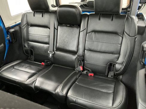 Used 2021 Jeep Wrangler Unlimited Sahara w/ Dual Top Group image 24
