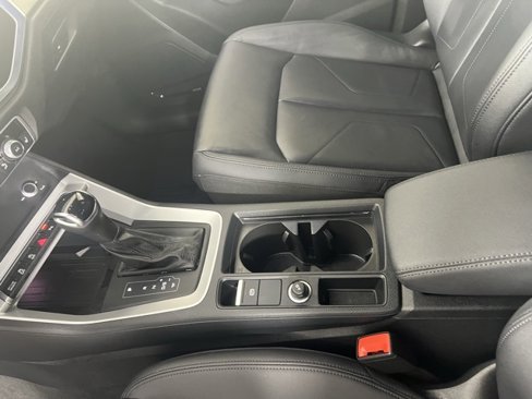 Used 2024 Audi Q3 2.0T Premium Plus w/ Premium Plus Package image 17