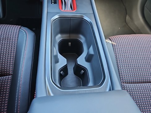 New 2026 Nissan Kicks SR w/ Cold Weather Package image 18