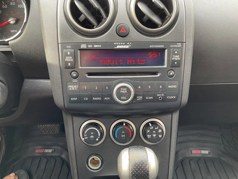 Used 2009 Nissan Rogue SL w/ Premium Pkg image 22